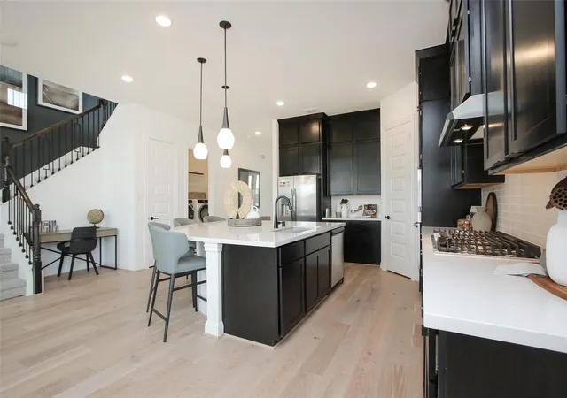 Photo 3 of Sale Pending at 542 Strm Bnd Way, Rosenberg, TX 77471 | MLS# 77186219 | Listing updated on 2026-09-23