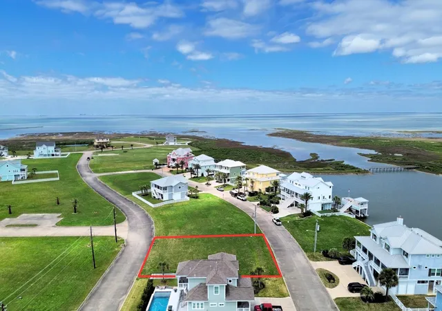 Photo 3 of Land for sale at 4110 Sea Grass Ln, Galveston, TX 77554 | MLS# 28444285 | Listing updated on 2026-05-23