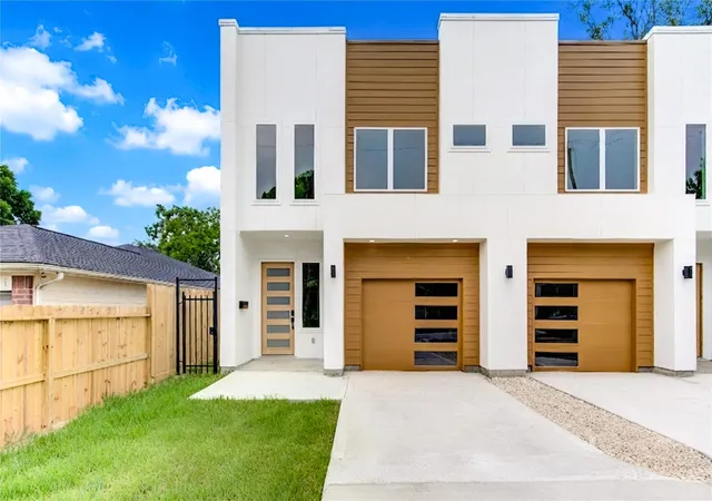 1st image of 7827 Brandon St #A/B, Houston, TX 77051 | MLS# 10830970
