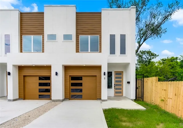 2nd image of 7827 Brandon St #A/B, Houston, TX 77051 | MLS# 10830970