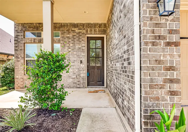 Photo 3 of Single family home for sale at 4551 Jennings Crk Ct, Fulshear, TX 77441 | MLS# 96245713 | Listing updated on 2026-09-23