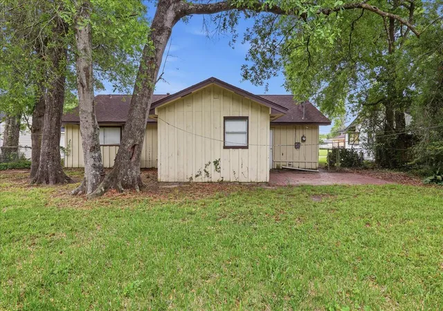 Homes for sale in Orange, TX | 1732 Greenbriar Ave, Orange, TX 77632 | MLS# 40415202