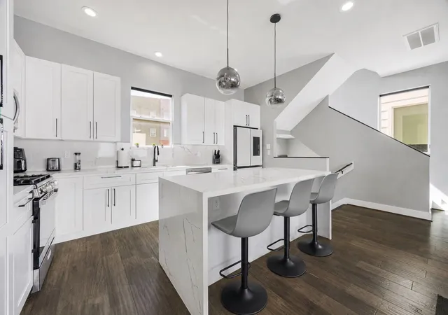 Photo 4 of Single family home for sale at 3012 Markle Dr, Houston, TX 77003 | MLS# 26425893 | Listing updated on 2026-07-16