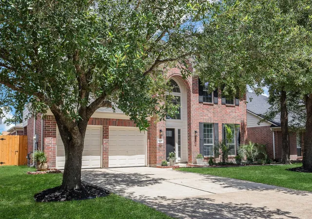 2nd image of 4111 Blue Forest Dr, Humble, TX 77346 | MLS# 31022552