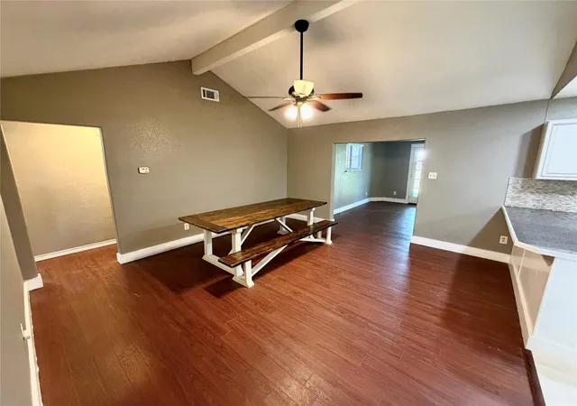 4th image of 1415 Avenue E, Danbury, TX 77534 | MLS# 18464765