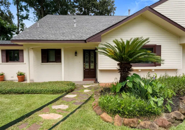 3rd image of 1400 Buttercup Ln, Kingwood, TX 77339 | MLS# 98195767