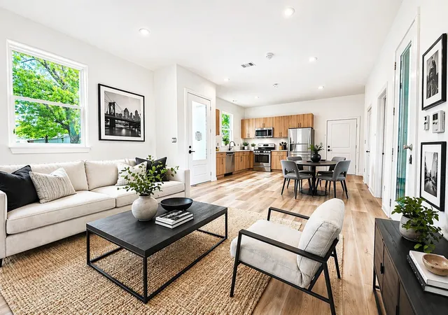 2nd image of 5712 Downing St, Houston, TX 77020 | MLS# 64630766