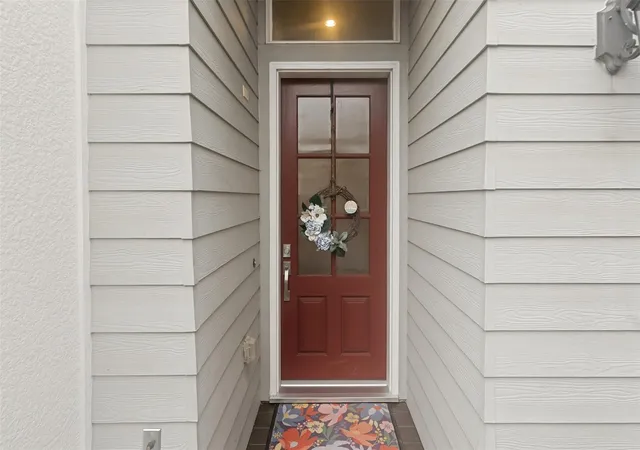 Photo 2 of Sale Pending at 1732 W 23rd Street, Houston, TX 77008 | MLS# 34131350 | Listing updated on 2026-09-16