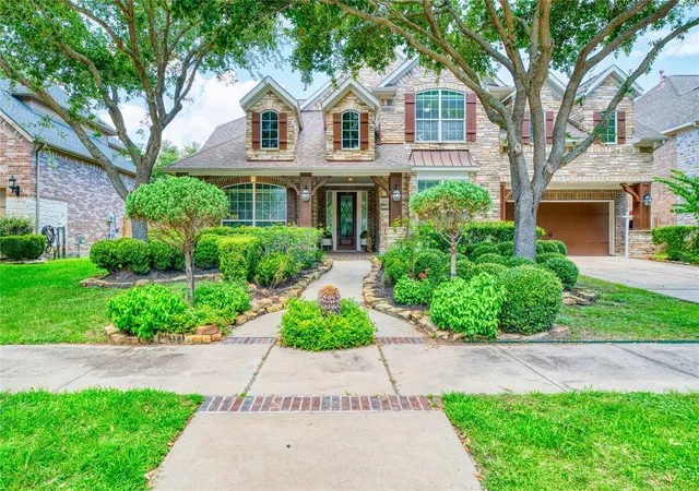 Photo 48 of Single family home for sale at 418 Somerset Dr, Sugar Land, TX 77479 | MLS# 16805201 | Listing updated on 2026-07-26