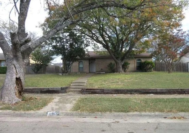 Homes for sale in Duncanville, TX | 1610 Sunset Ln, Duncanville, TX 75137 | MLS# 57425689