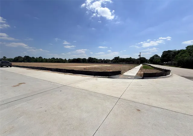 3rd image of 1202 Oaklen Ct, Friendswood, TX 77546 | MLS# 87620774