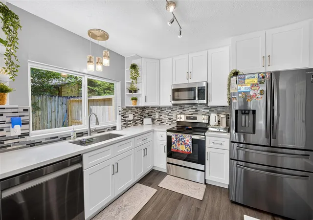 Photo 4 of Single family home for sale at 1610 N Red Cedar Cir, Spring, TX 77380 | MLS# 56945429 | Listing updated on 2026-06-25