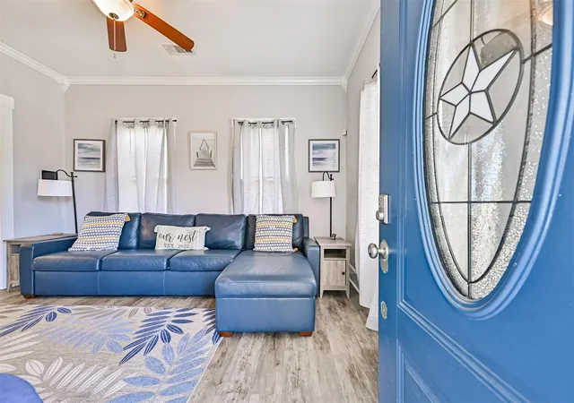 Photo 4 of Single family home for sale at 1419 39th Street, Galveston, TX 77550 | MLS# 15070895 | Listing updated on 2026-06-17