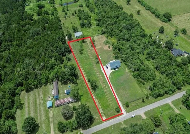 Photo 1 of Land for sale at 3853 College St, Sealy, TX 77474 | MLS# 15847922 | Listing updated on 2026-09-15