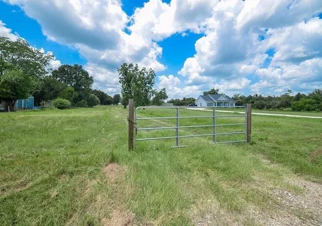 Photo 2 of Land for sale at 3853 College St, Sealy, TX 77474 | MLS# 15847922 | Listing updated on 2026-09-15