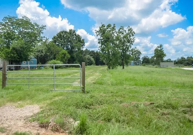 Photo 4 of Land for sale at 3853 College St, Sealy, TX 77474 | MLS# 15847922 | Listing updated on 2026-09-15