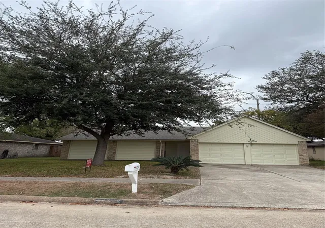 Photo 1 of Single family home for sale at 14207 Timberhaven Dr, Houston, TX 77066 | MLS# 34345641 | Listing updated on 2026-08-14