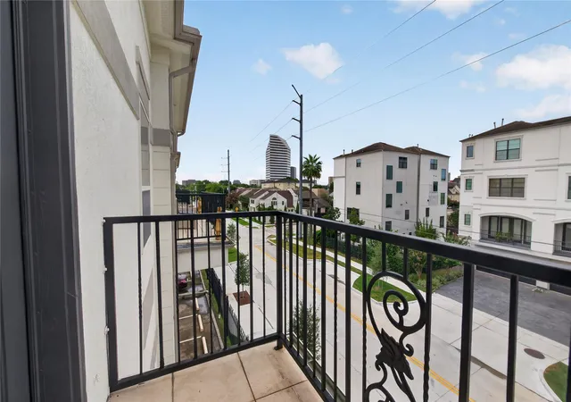 15th image of 5801 Winsome Ln #305, Houston, TX 77057 | MLS# 41949263