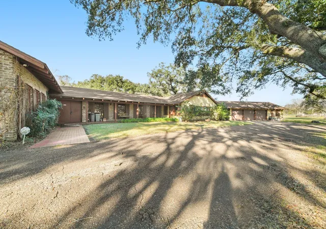 Photo 2 of Land for sale at 629 County Rd 133, Alvin, TX 77511 | MLS# 89272308 | Listing updated on 2026-08-03