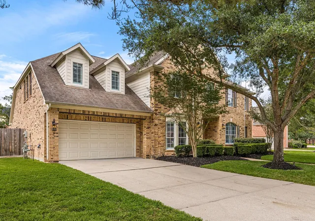 Photo 3 of Sale Pending at 25610 Wildbrook Xing Ln, Katy, TX 77494 | MLS# 58061595 | Listing updated on 2026-09-16
