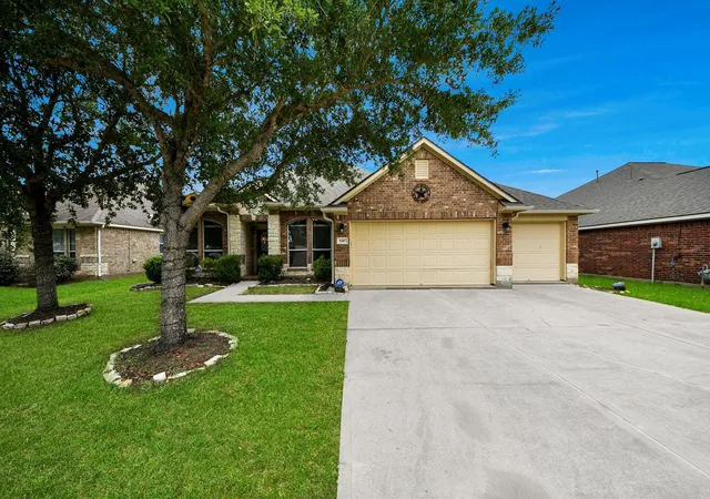 Photo 1 of Single family home for sale at 9307 Russeff Fld Ln, Rosenberg, TX 77469 | MLS# 77335777 | Listing updated on 2026-08-12