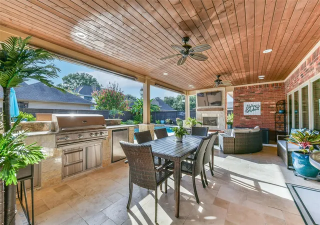 2nd image of 1719 Fairoaks St, El Lago, TX 77586 | MLS# 23832021