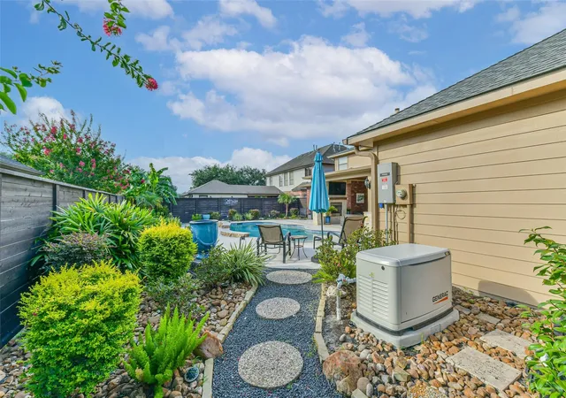 5th image of 1719 Fairoaks St, El Lago, TX 77586 | MLS# 23832021