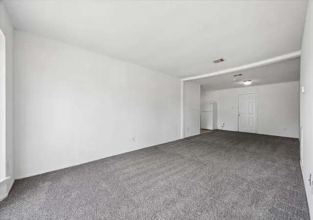 Photo 2 of Single family home for sale at 4938 Glenridge St, Houston, TX 77053 | MLS# 16608989 | Listing updated on 2026-08-04