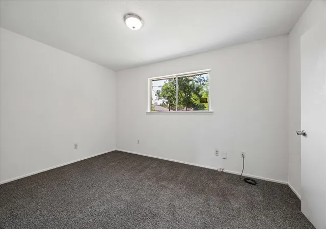 Photo 4 of Single family home for sale at 4938 Glenridge St, Houston, TX 77053 | MLS# 16608989 | Listing updated on 2026-08-04