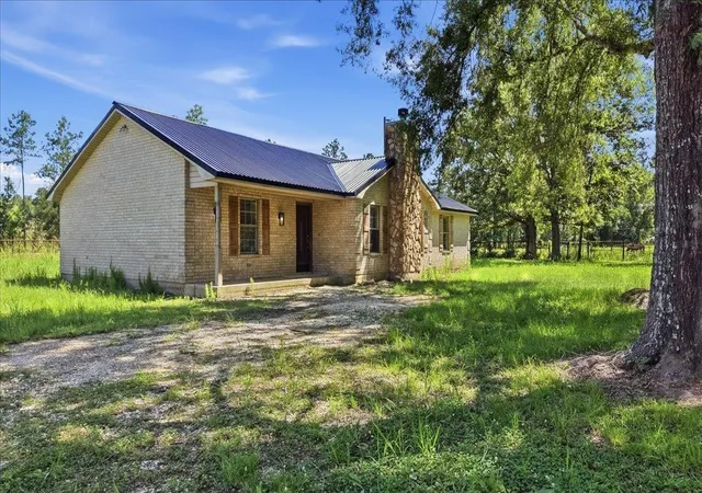 Homes for sale in Evadale, TX | 248 County Road 870, Evadale, TX 77615 | MLS# 80765459