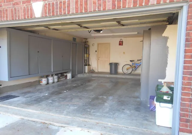 35th image of 53 S Calla Lily Ct, Lake Jackson, TX 77566 | MLS# 12791075