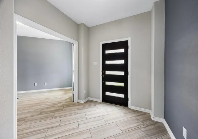 Photo 3 of Single family home for sale at 317 Merlot Dr, Alvin, TX 77511 | MLS# 10523789 | Listing updated on 2026-07-23
