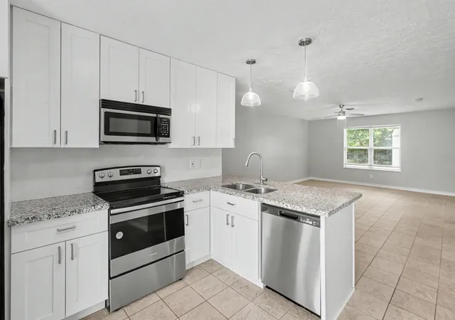 5th image of 19514 Lockridge Dr, Spring, TX 77373 | MLS# 66086632