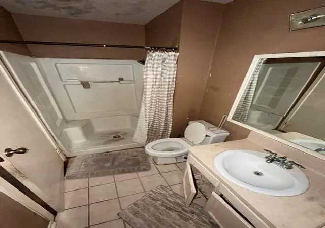 Photo 3 of Single family home for sale at 1927 Overbrook Cir, Missouri City, TX 77459 | MLS# 2611692 | Listing updated on 2026-09-10