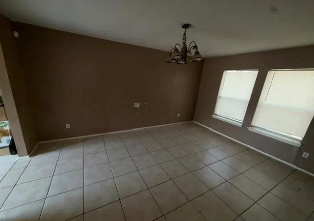 Photo 4 of Single family home for sale at 1927 Overbrook Cir, Missouri City, TX 77459 | MLS# 2611692 | Listing updated on 2026-09-10