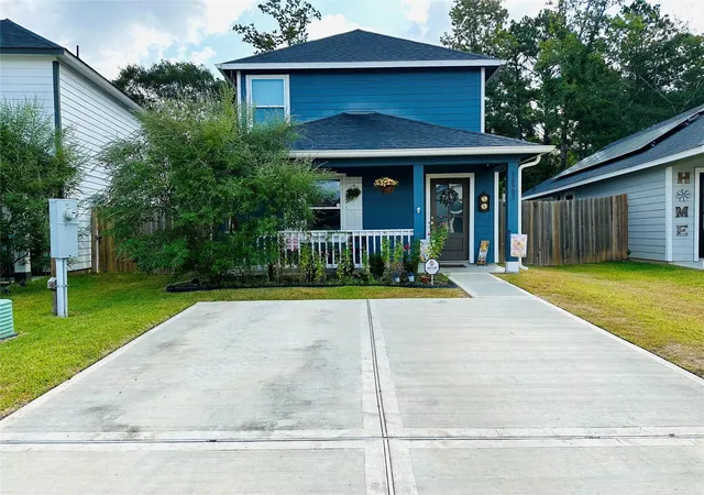 Photo 1 of Single family home for sale at 16503 Jasmine Marie Pl, Conroe, TX 77306 | MLS# 98177532 | Listing updated on 2026-08-08