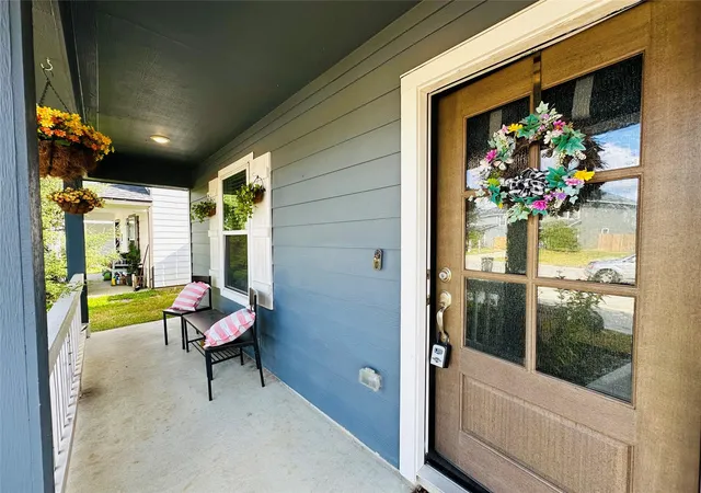 Photo 4 of Single family home for sale at 16503 Jasmine Marie Pl, Conroe, TX 77306 | MLS# 98177532 | Listing updated on 2026-08-08