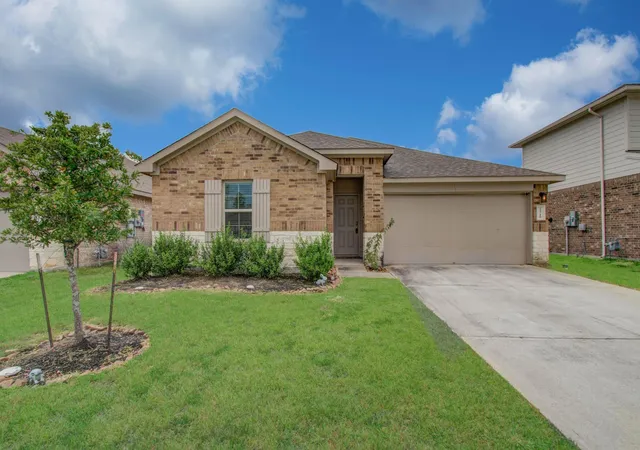 Photo 3 of Sale Pending at 23719 Harrow Fld Ln, Spring, TX 77373 | MLS# 33658478 | Listing updated on 2026-08-26