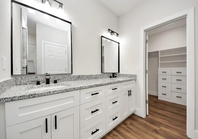 4th image of 706 Clara Ave, El Campo, TX 77437 | MLS# 11872416