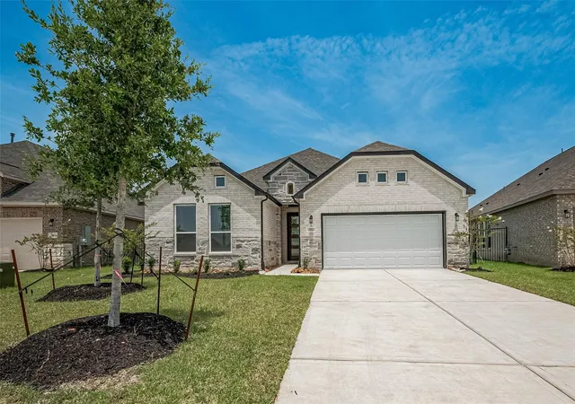 1st image of 2911 Golden Isle Dr, Texas City, TX 77568 | MLS# 81223862