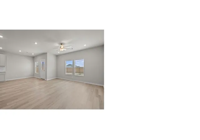 Photo 4 of Single family home for sale at 13303 Timber Holw Dr, Rosharon, TX 77583 | MLS# 7176068 | Listing updated on 2026-09-09