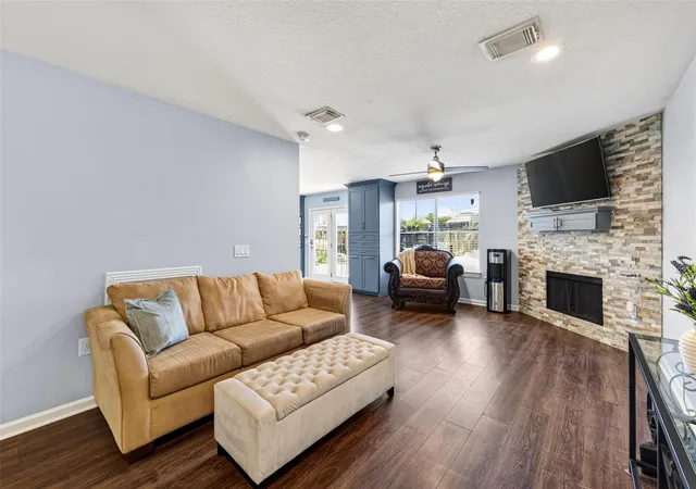Photo 4 of Sale Pending at 6206 Marina Cyn Way, Katy, TX 77450 | MLS# 84878883 | Listing updated on 2026-09-12