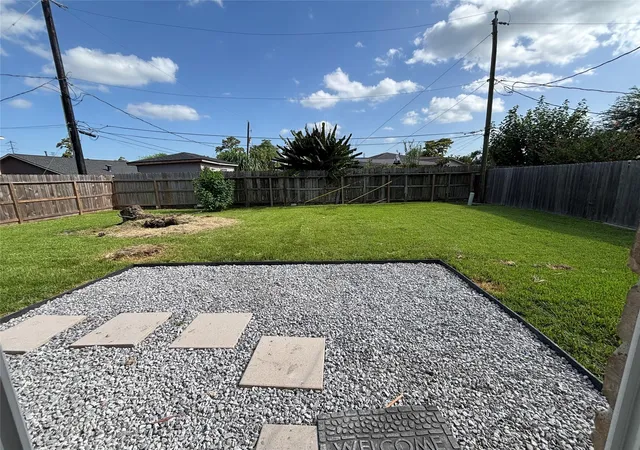12th image of 10942 Dunvegan Way, Houston, TX 77013 | MLS# 60188597