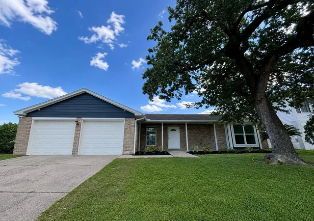 1st image of 10942 Dunvegan Way, Houston, TX 77013 | MLS# 60188597