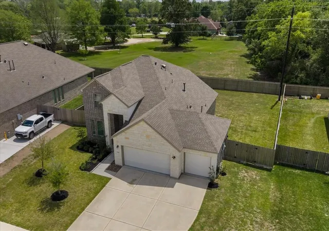 5th image of 15542 Blue Lake Dr, Baytown, TX 77523 | MLS# 65005796