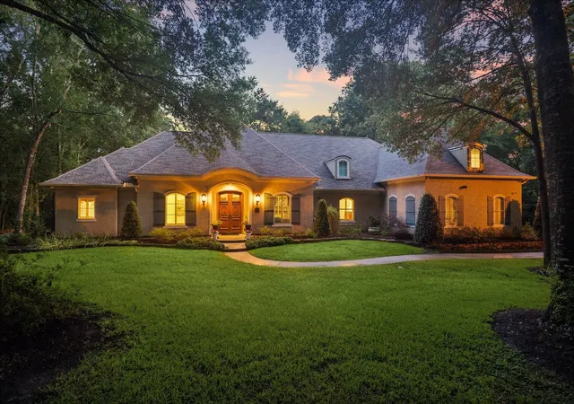 Homes for sale in Pinehurst, TX | 37519 Edgewater Dr, Pinehurst, TX 77362 | MLS# 9265857