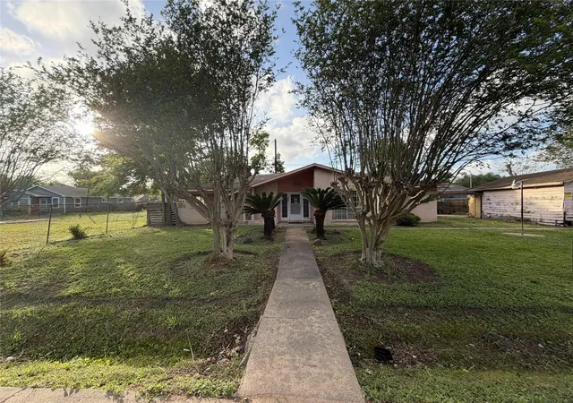 21st image of 125 N Carolina St, Houston, TX 77029 | MLS# 25633612