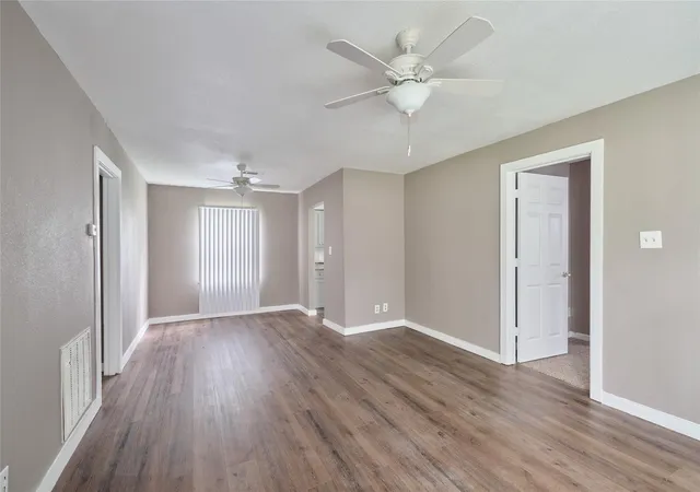 4th image of 4914 Yellowstone Blvd, Houston, TX 77021 | MLS# 18277672