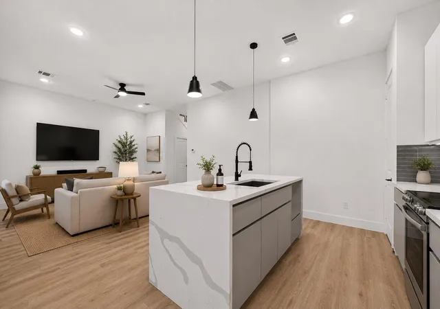 5th image of 4201 Oats St #C, Houston, TX 77020 | MLS# 36094019