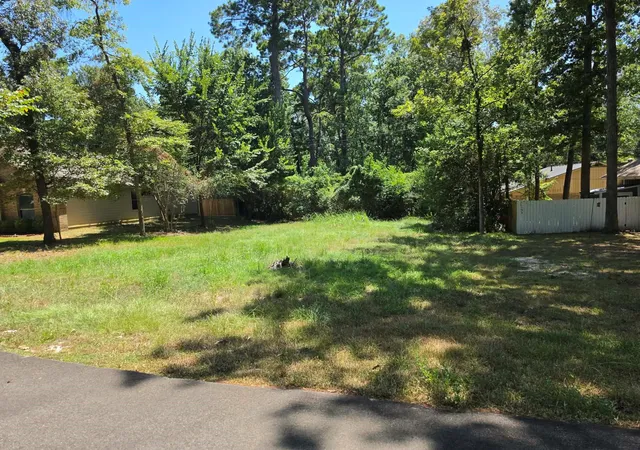 3rd image of 288 Apple Valley Dr, Conroe, TX 77304 | MLS# 84282239